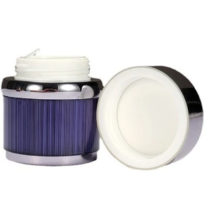 Borcan de cremă cosmetică